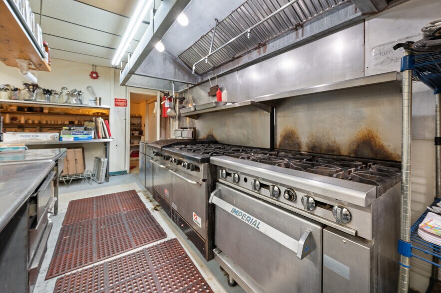 More Photos Of 2830 E Grand River Ave, Howell Lodge Meeting Hall For Sale