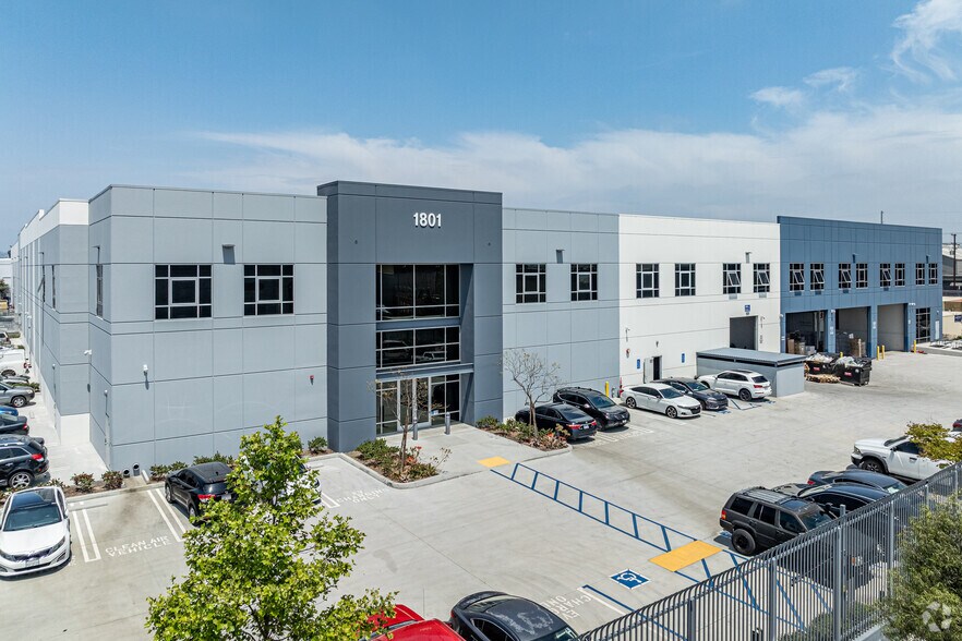 Primary Photo Of 1801 E 41st St, Vernon Industrial For Lease