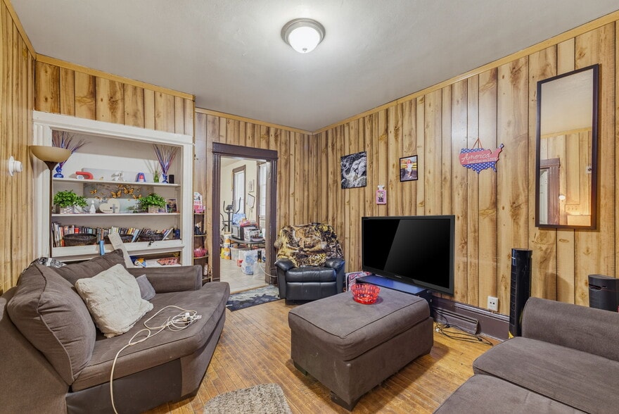 More Photos Of , Milwaukee Multifamily For Sale