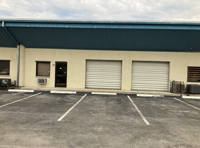 More Photos Of 6557 Garden Rd, Riviera Beach Unknown For Lease