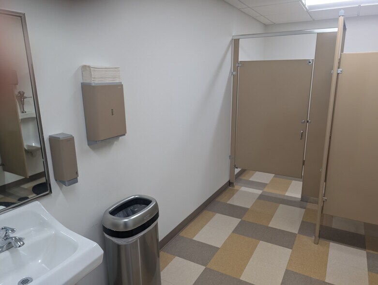 More Photos Of 2336 112th Ave, Holland Warehouse For Sale