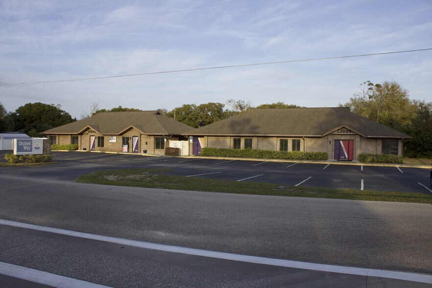 More Photos Of 32644 Blossom ln, Leesburg Office For Sale