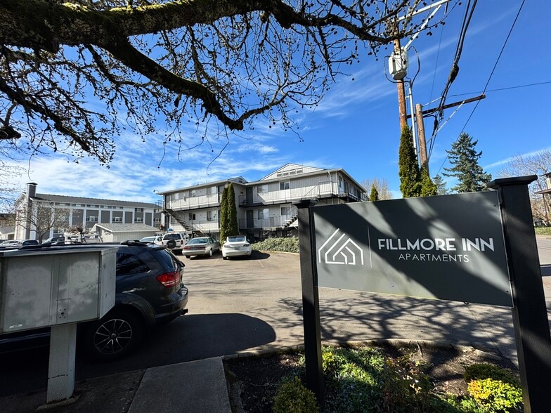 More Photos Of 760 NW 21st St, Corvallis Apartments For Sale