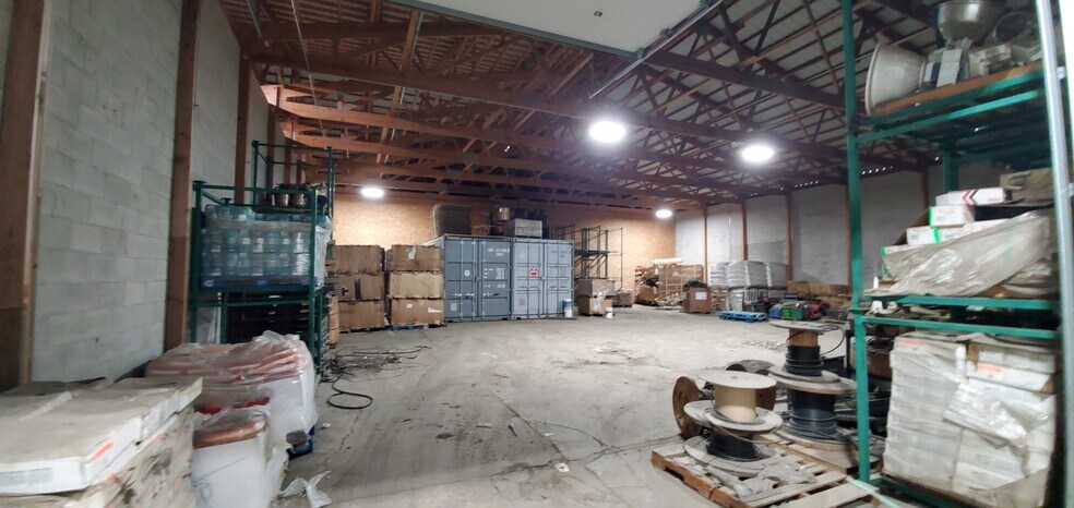 More Photos Of 807 4th Ave, Joliet Warehouse For Lease