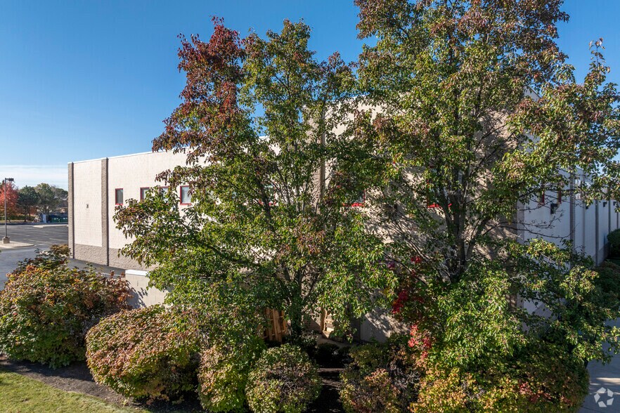 More Photos Of 1552 S Route 59, Naperville Freestanding For Sale