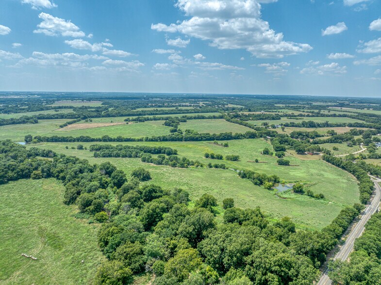 More Photos Of 606.51 Acres, Sherman Land For Sale