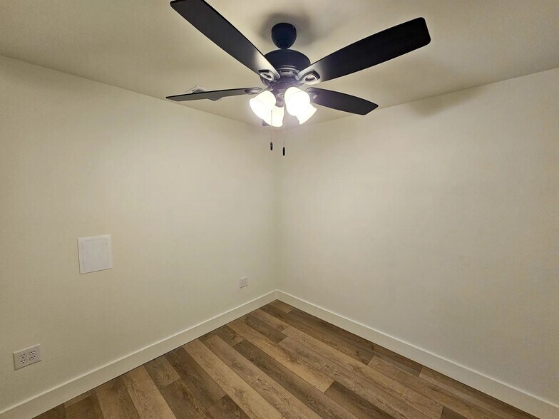 More Photos Of 3350 N 10th St, Abilene Storefront Retail Office For Lease