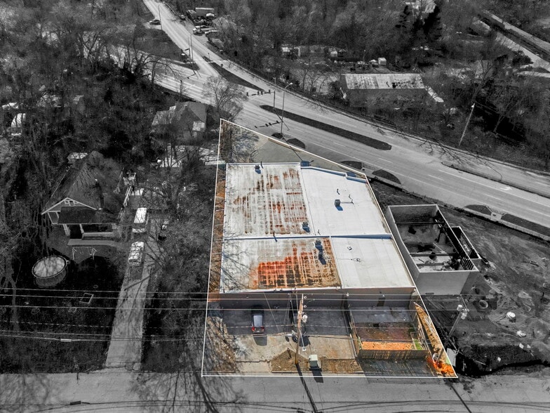 More Photos Of 9312 E US Highway 24, Independence Warehouse For Lease