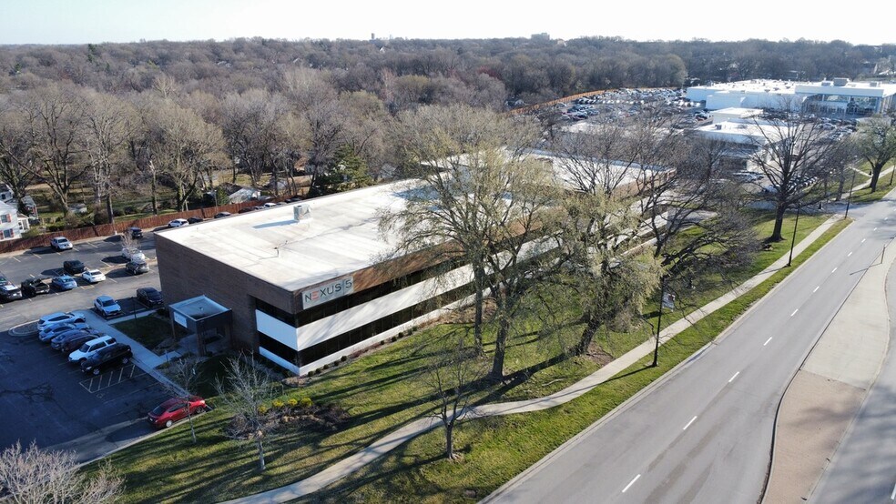More Photos Of 8500 Shawnee Mission Pky, Merriam Office For Lease