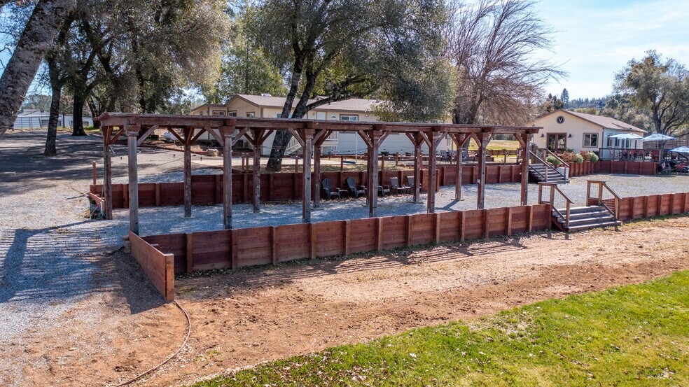 More Photos Of 7449 Fairplay Rd, Somerset Specialty For Sale