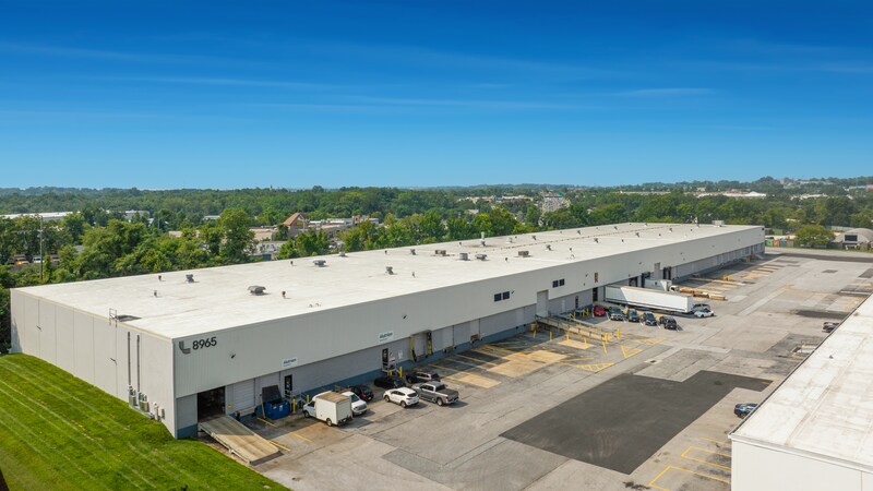 More Photos Of 8933-8965 Yellow Brick Rd, Rosedale Warehouse For Lease