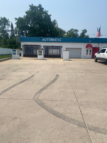 More Photos Of 2217 Plainfield Rd, Crest Hill Carwash For Sale