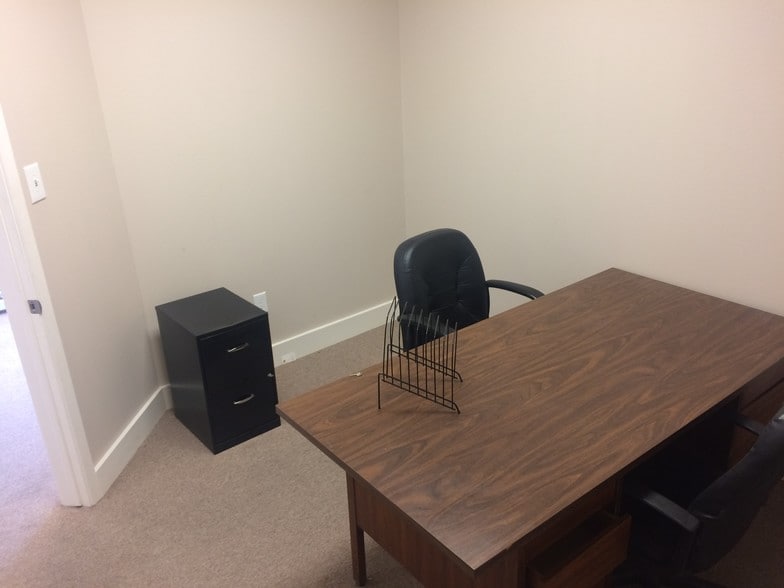 More Photos Of 3315 Spring Cypress Rd, Spring Unknown For Sale