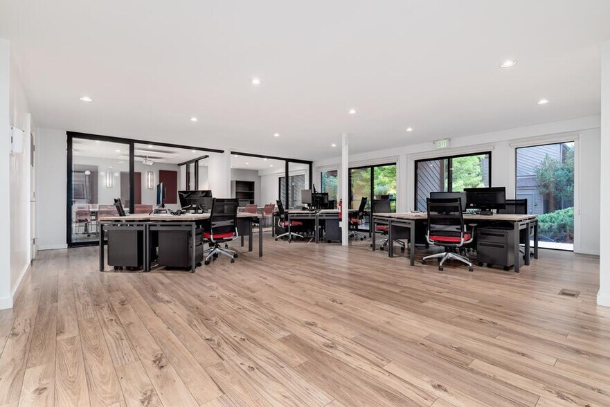 More Photos Of 6450 S Quebec St, Centennial Loft Creative Space For Lease