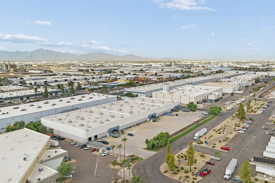More Photos Of 4441 W Polk St, Phoenix Manufacturing For Lease