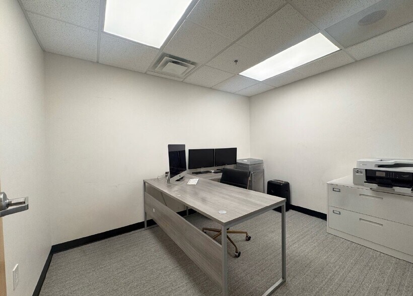 More Photos Of 824 S Auto Mall Dr, American Fork Warehouse For Lease