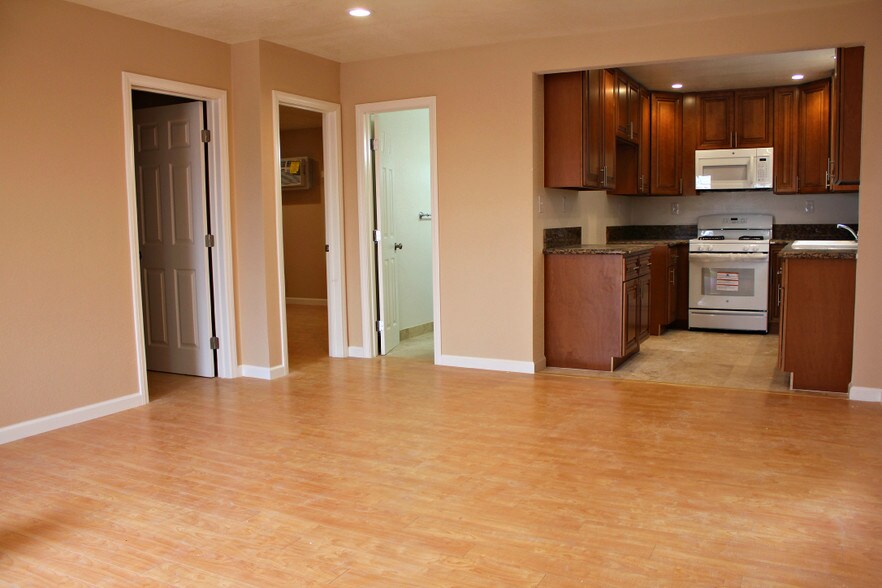 More Photos Of 11329 Sherman Way, Sun Valley Apartments For Sale