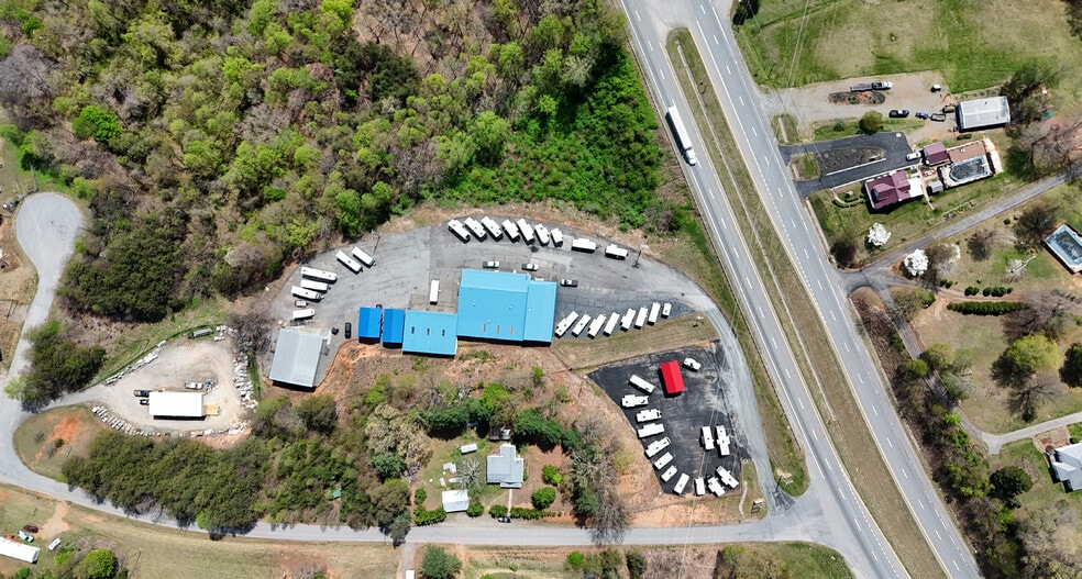More Photos Of 9340 Virginia Ave, Bassett Auto Dealership For Sale
