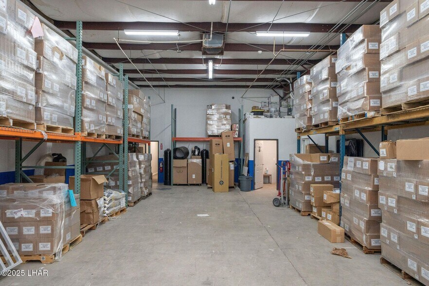 More Photos Of 2880 Sweetwater Ave, Lake Havasu City Light Manufacturing For Lease