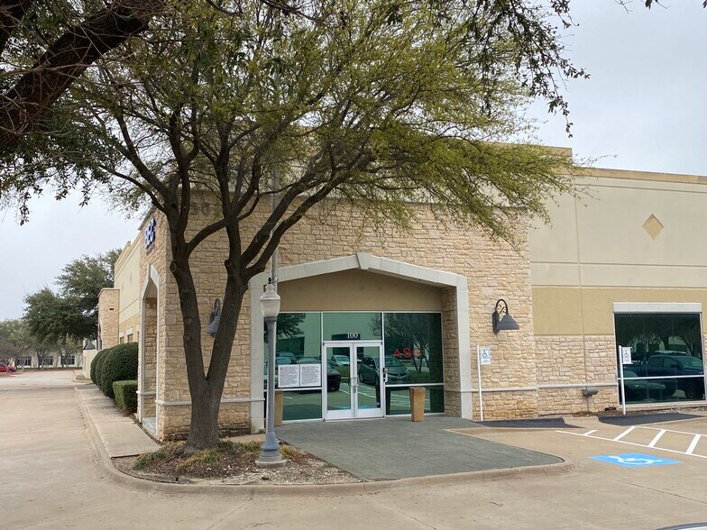 More Photos Of 3301 Matrix Dr, Richardson Research And Development For Lease