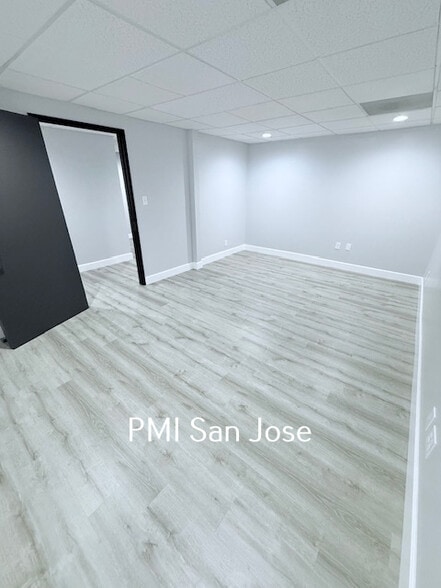 More Photos Of 510-518 Aldo Ave, Santa Clara Service For Lease