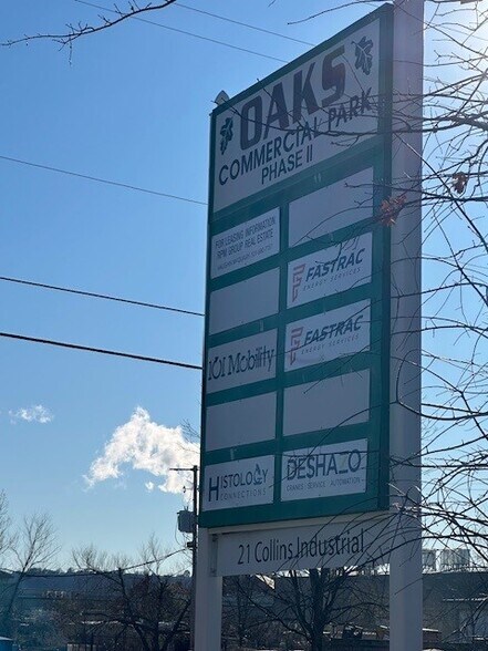 More Photos Of 21 Collins Industrial Pl, North Little Rock Flex For Lease