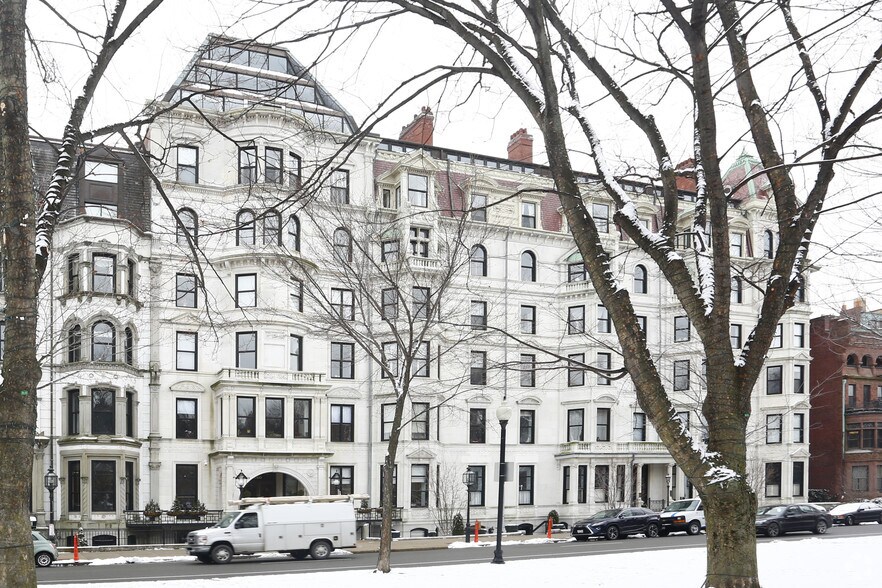 More Photos Of 160 Commonwealth Ave, Boston Apartments For Sale