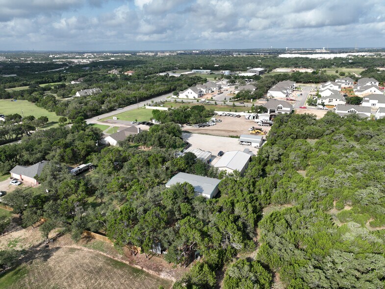 More Photos Of 102 County Road 180, Leander Loft Creative Space For Sale