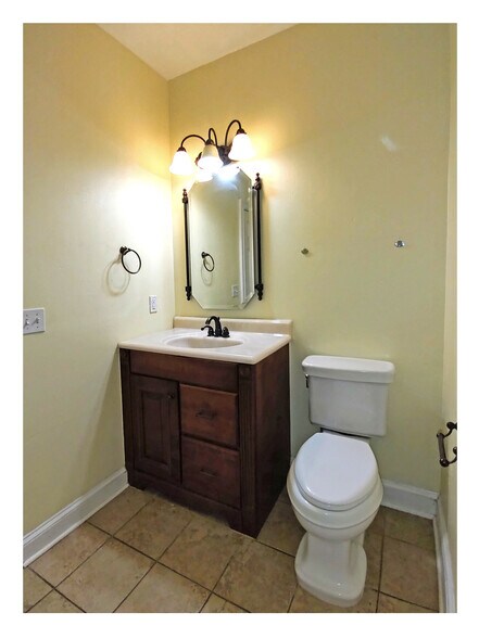 More Photos Of 250 John Knox Rd, Tallahassee Office For Lease