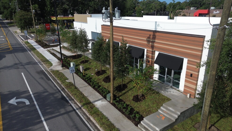 More Photos Of 286 Douglas Ave, Altamonte Springs General Retail For Lease