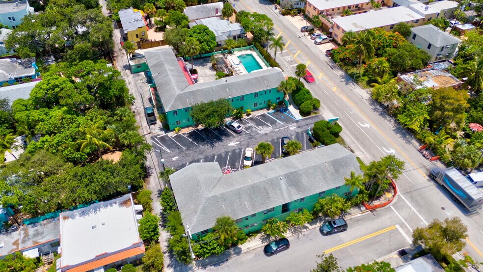 More Photos Of 320 N Federal Hwy, Lake Worth Hotel For Sale