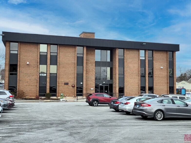 More Photos Of 449 Silas Deane Hwy, Wethersfield Medical For Lease