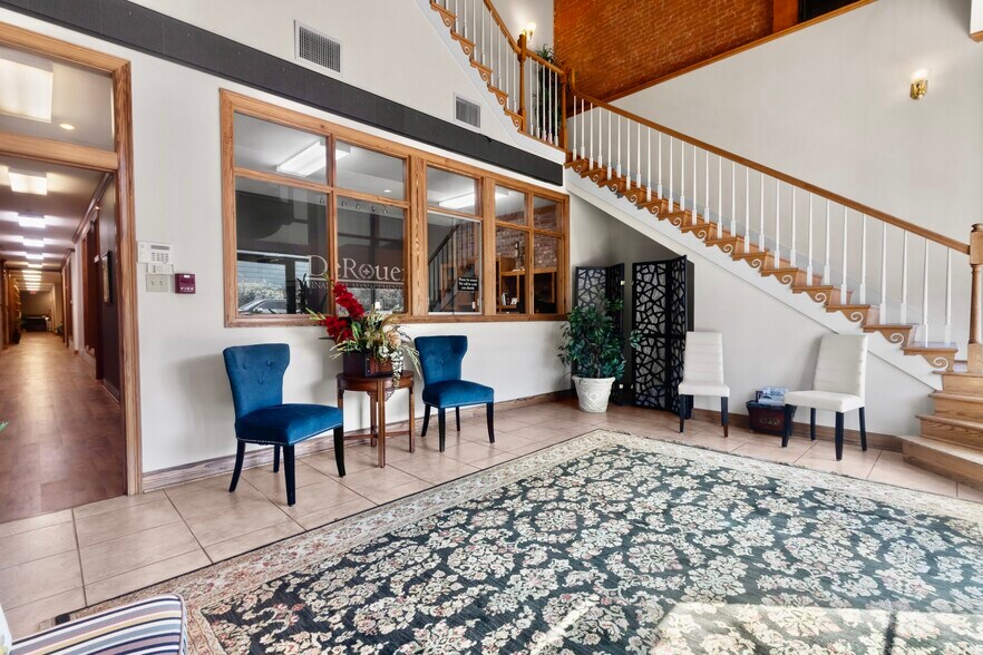 More Photos Of 103 E Main St, New Iberia Loft Creative Space For Sale