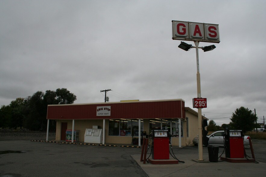 More Photos Of 1 N Clark St, Park City Convenience Store For Sale