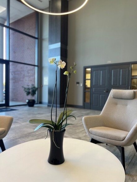 More Photos Of 2030 Falling Waters Rd, Knoxville Office For Lease