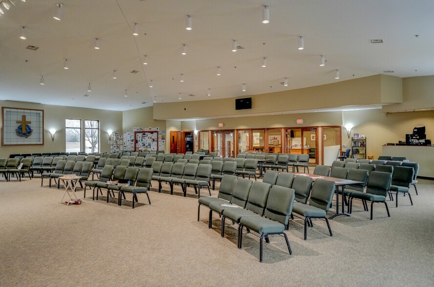 More Photos Of 2730 Crossbridge Rd, Lincoln Religious Facility For Sale