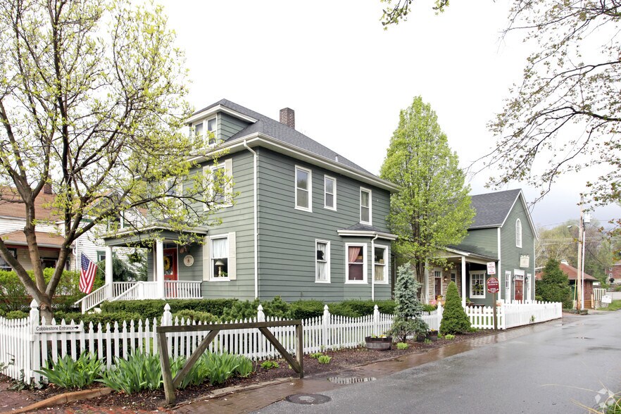 Primary Photo Of 803 S Main St, Saint Charles Storefront Retail Residential For Sale