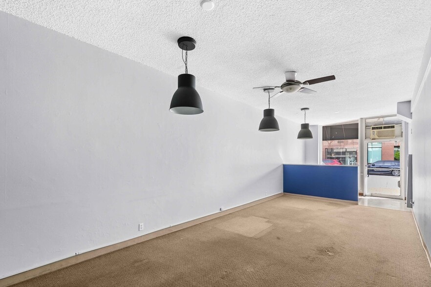 More Photos Of 513 E Broadway, Glendale Storefront For Lease