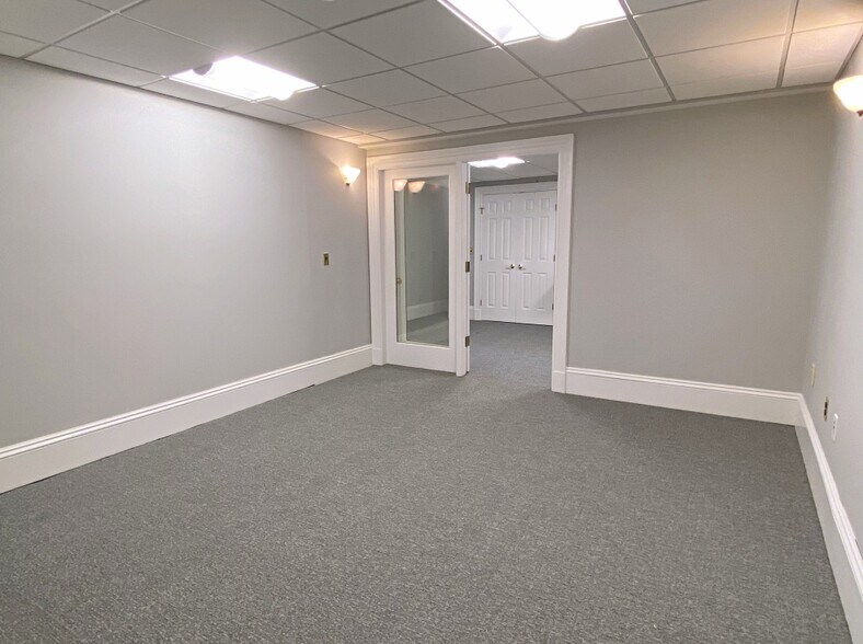 More Photos Of 629 Main St, Woburn Office For Lease