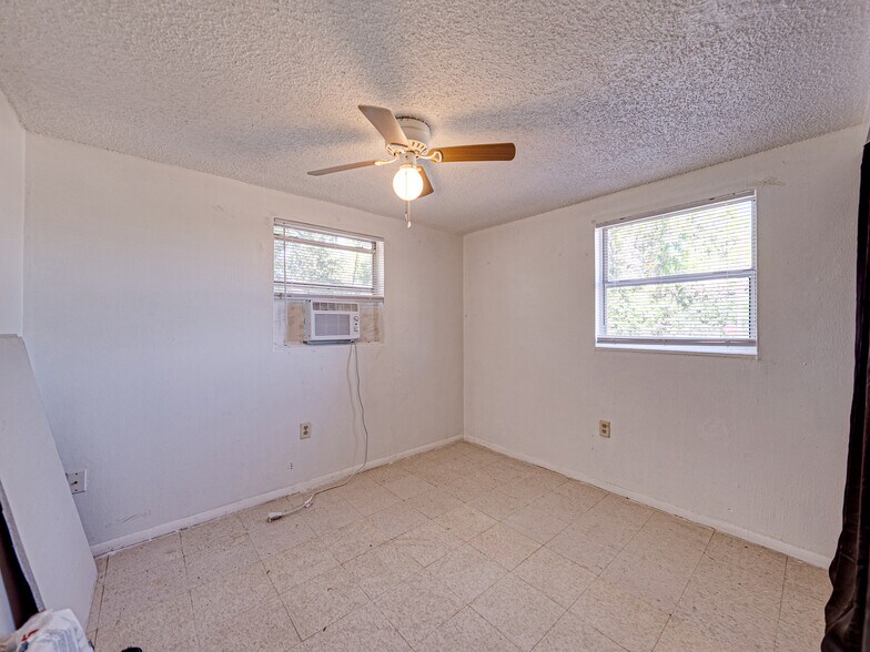More Photos Of 38230 Roosevelt Ave, Dade City Apartments For Sale