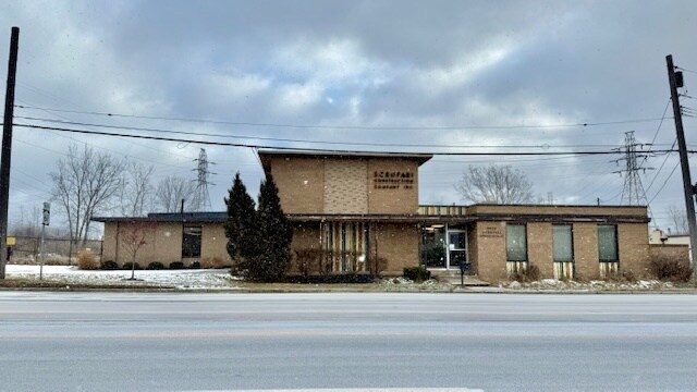 Primary Photo Of 3925 Hyde Park Blvd, Niagara Falls Manufacturing For Sale
