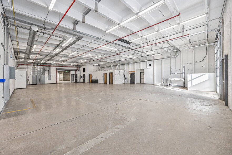 More Photos Of 1475 S Acoma St, Denver Warehouse For Lease