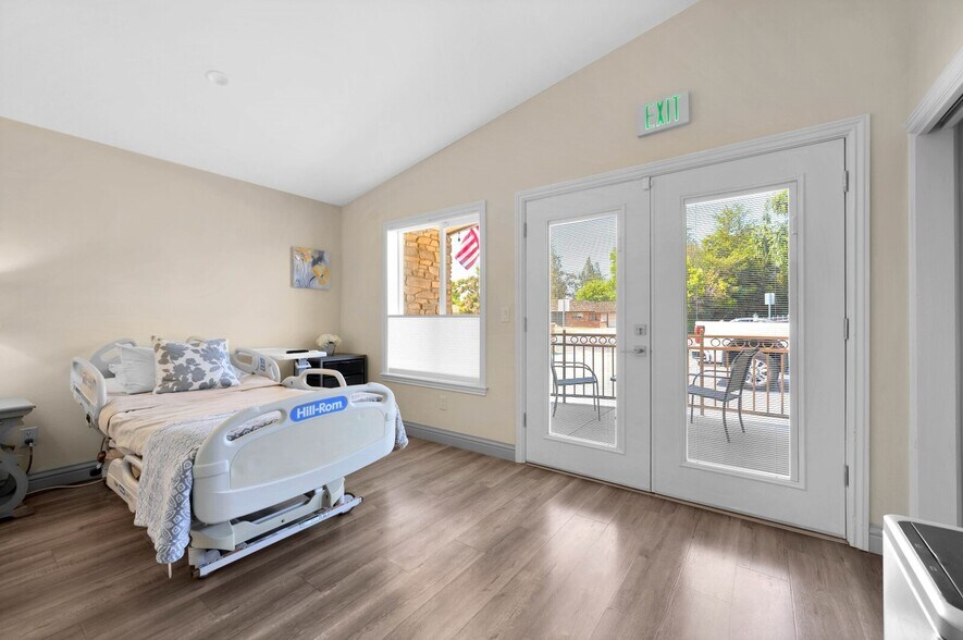 More Photos Of 1419 W Bullard Ave, Fresno Congregate Senior Housing For Sale