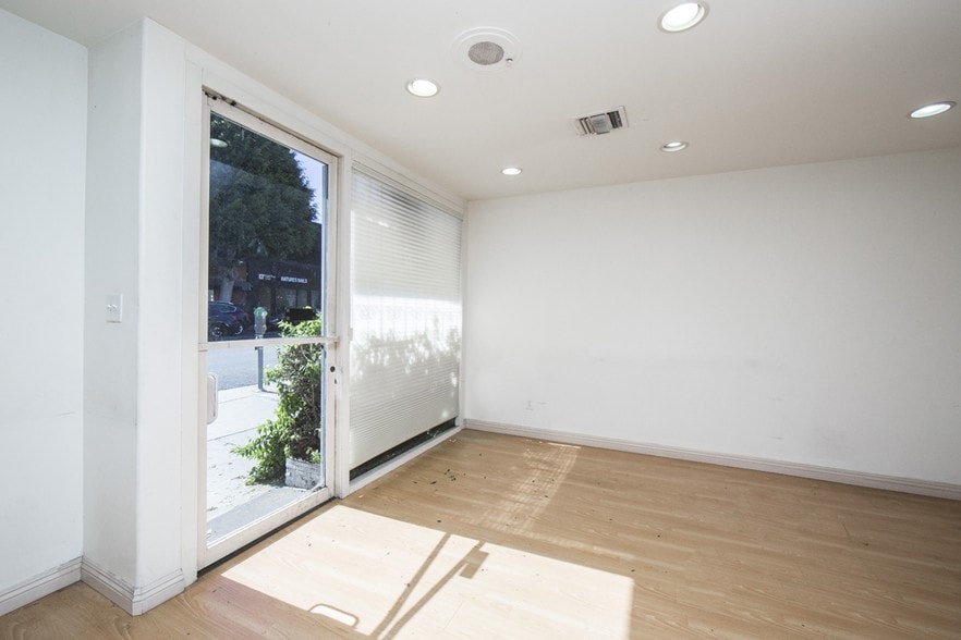 More Photos Of 852 S Robertson Blvd, Los Angeles Medical For Lease