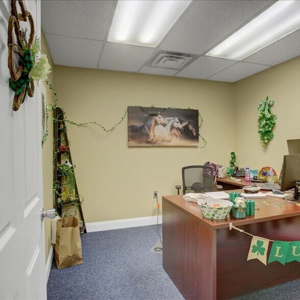 More Photos Of 1137 Kennebec Dr, Chambersburg Office For Lease