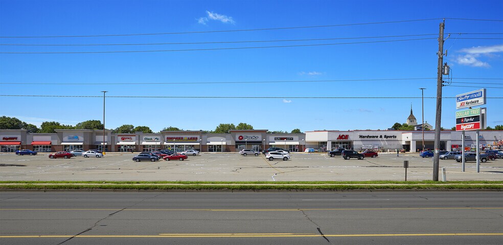 More Photos Of 4300 Mormon Coulee Rd, La Crosse Storefront For Lease