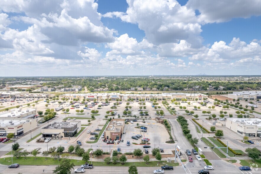 More Photos Of Pearland Pky & FM-518, Pearland Unknown For Lease