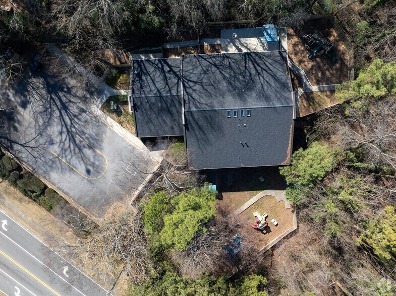 More Photos Of 9330 Nesbit Ferry Rd, Alpharetta Daycare Center For Sale