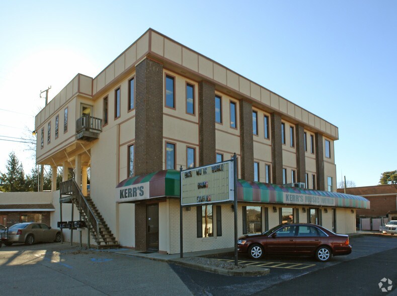 Primary Photo Of 5505 Us-60 E, Huntington Storefront Retail Office For Lease