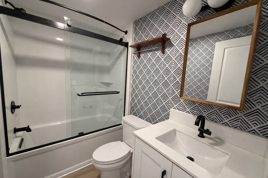 More Photos Of 7606 Girard Ave, La Jolla Apartments For Sale